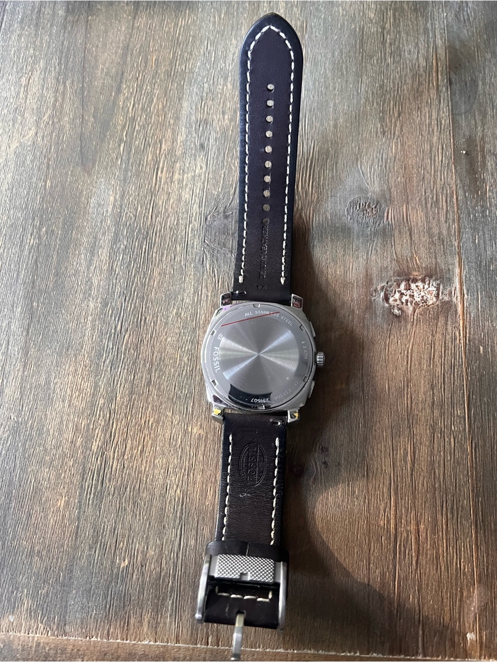 Fossil Men's Chronograph Watch in Cream Dial & Brown Strap - Picture 6 of 9
